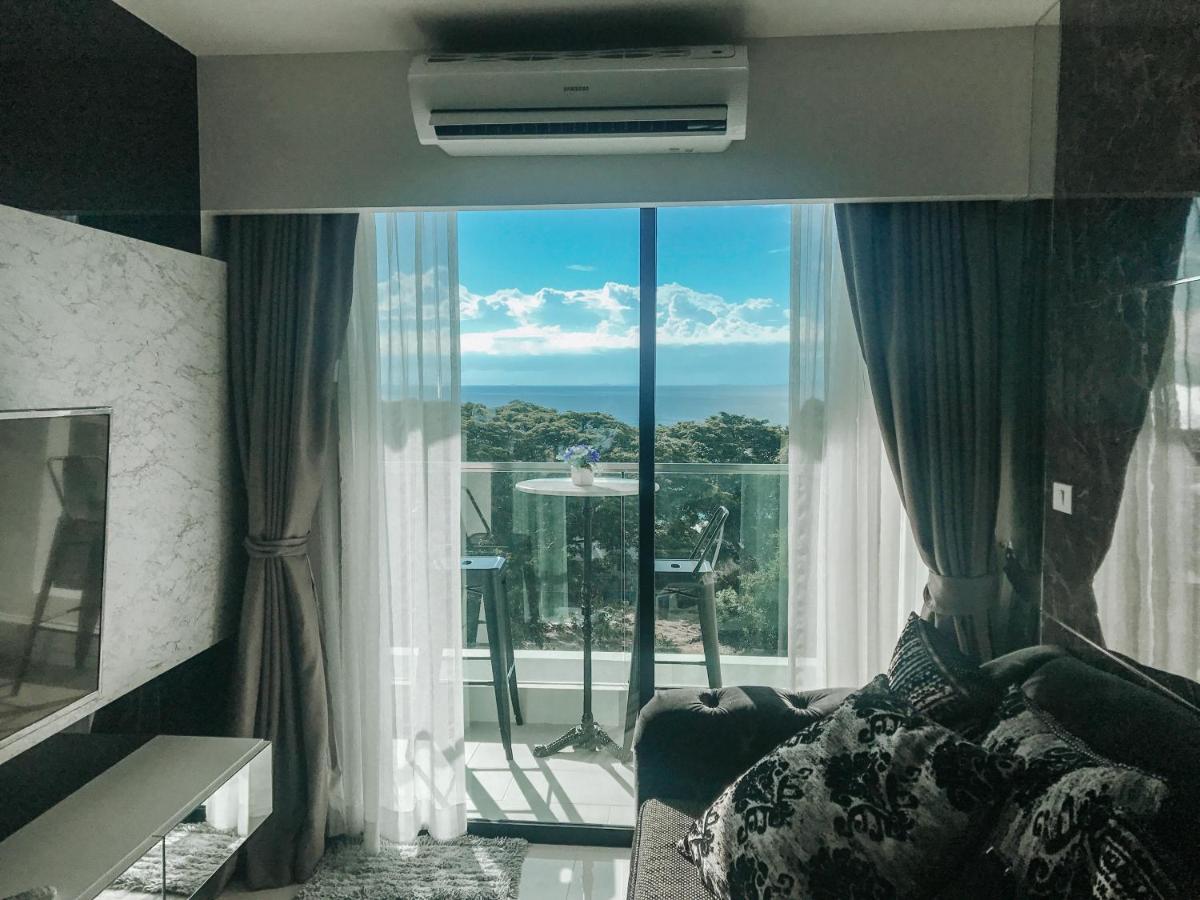 Apartamento Deamber Bangsare Pattaya Bang Sare Exterior foto