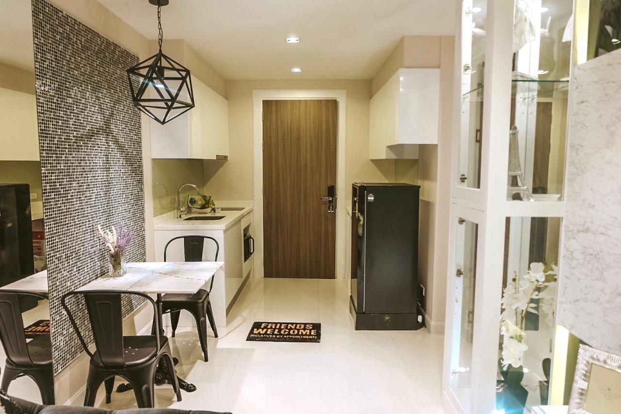 Apartamento Deamber Bangsare Pattaya Bang Sare Exterior foto