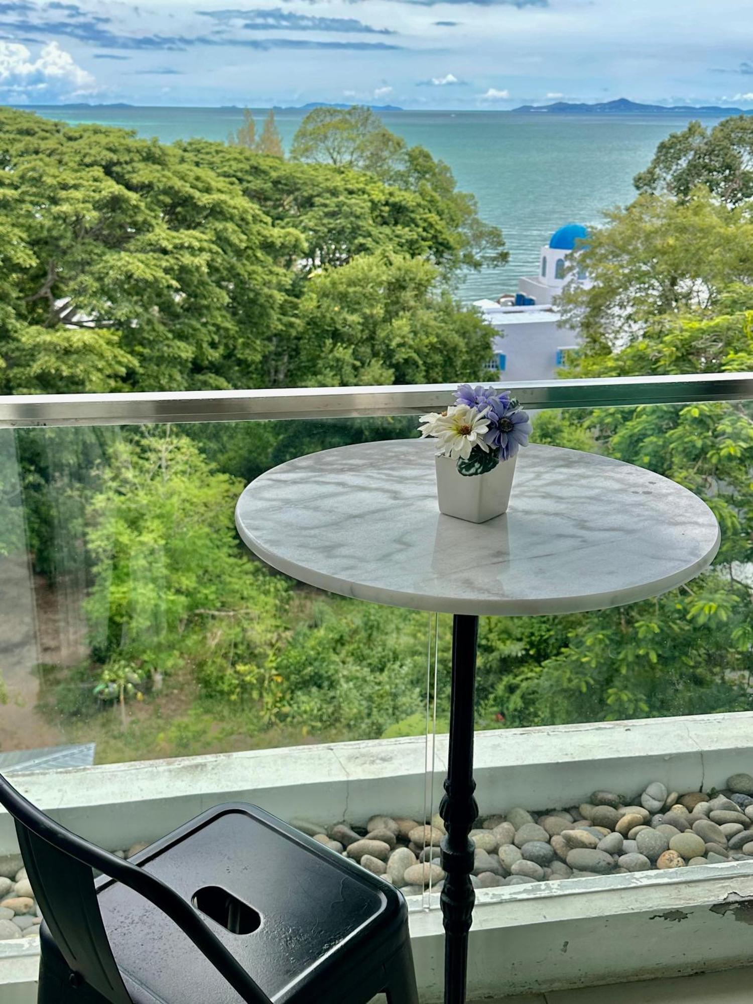 Apartamento Deamber Bangsare Pattaya Bang Sare Exterior foto