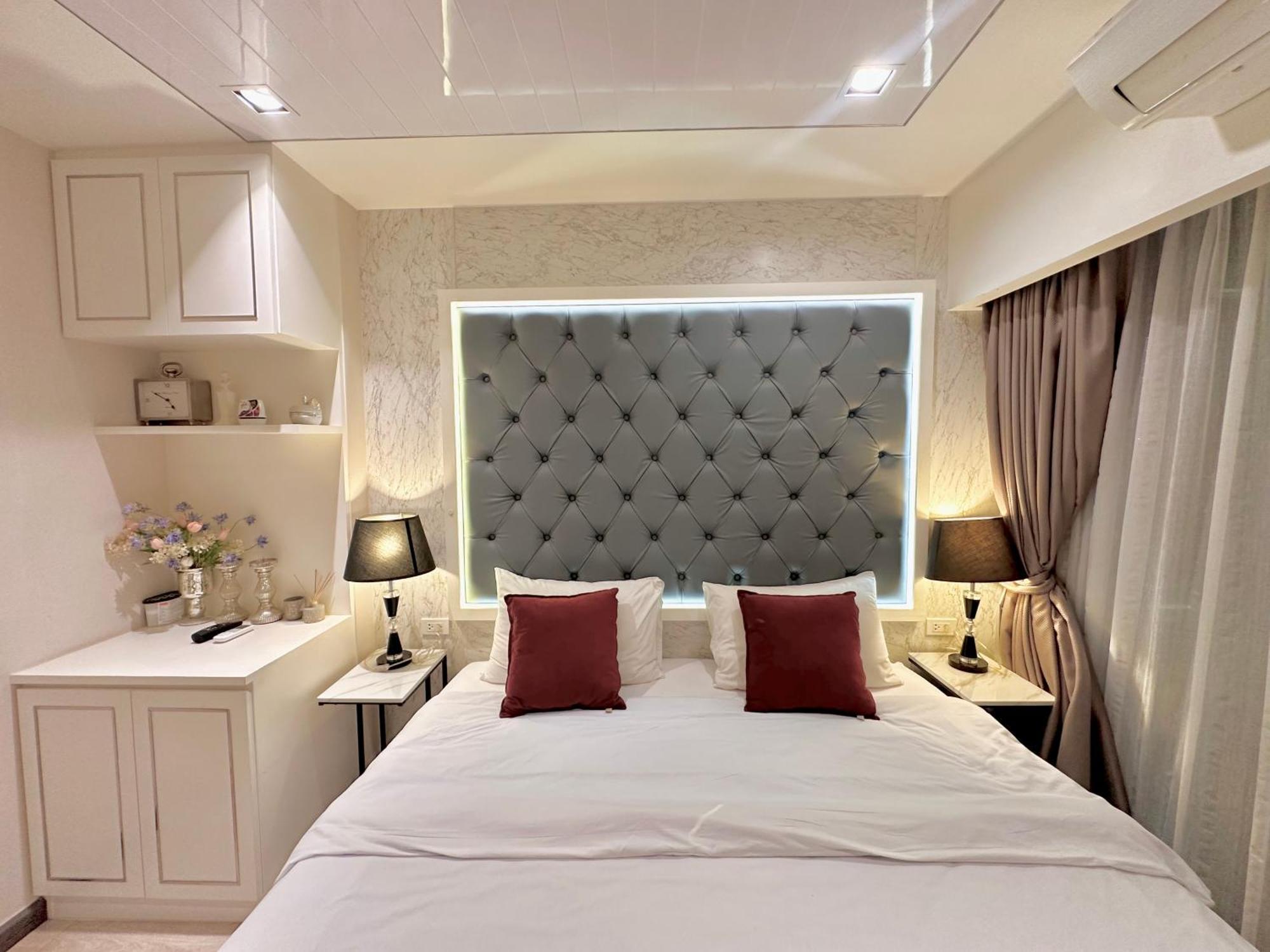 Apartamento Deamber Bangsare Pattaya Bang Sare Exterior foto
