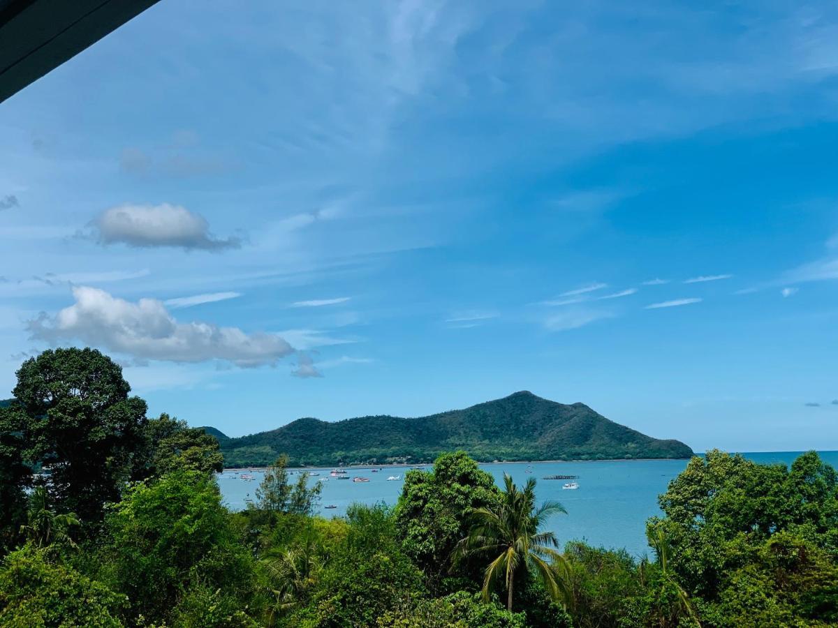 Apartamento Deamber Bangsare Pattaya Bang Sare Exterior foto